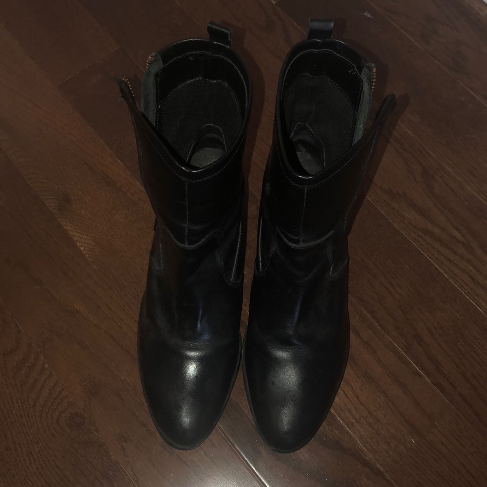 Black Mia Boots